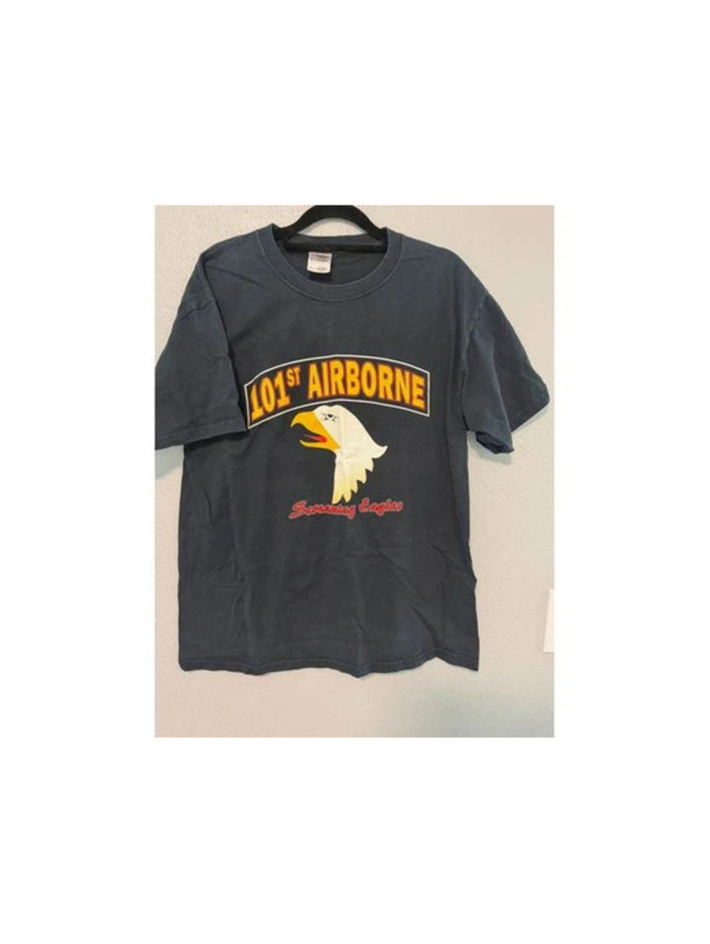 #6214 101st Airborne Screaming Eagles Graphic T-Shirt - Size L
